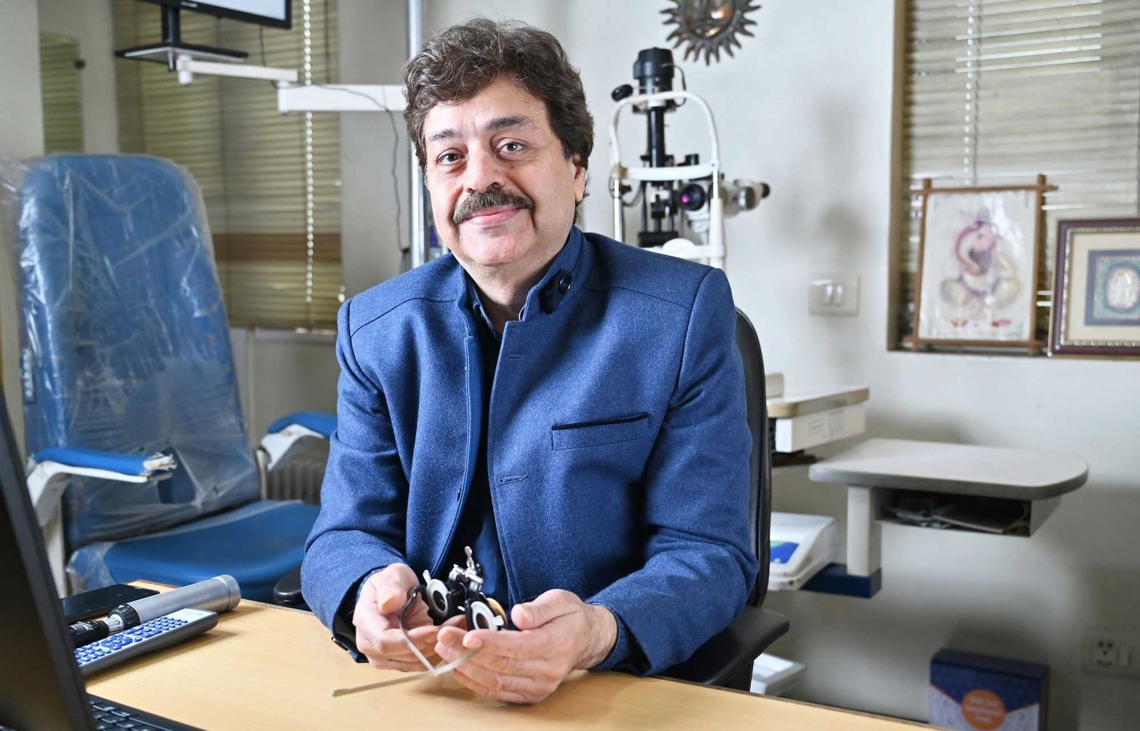 Best Eye Doctor in Delhi - Dr. Rajiv Bajaj